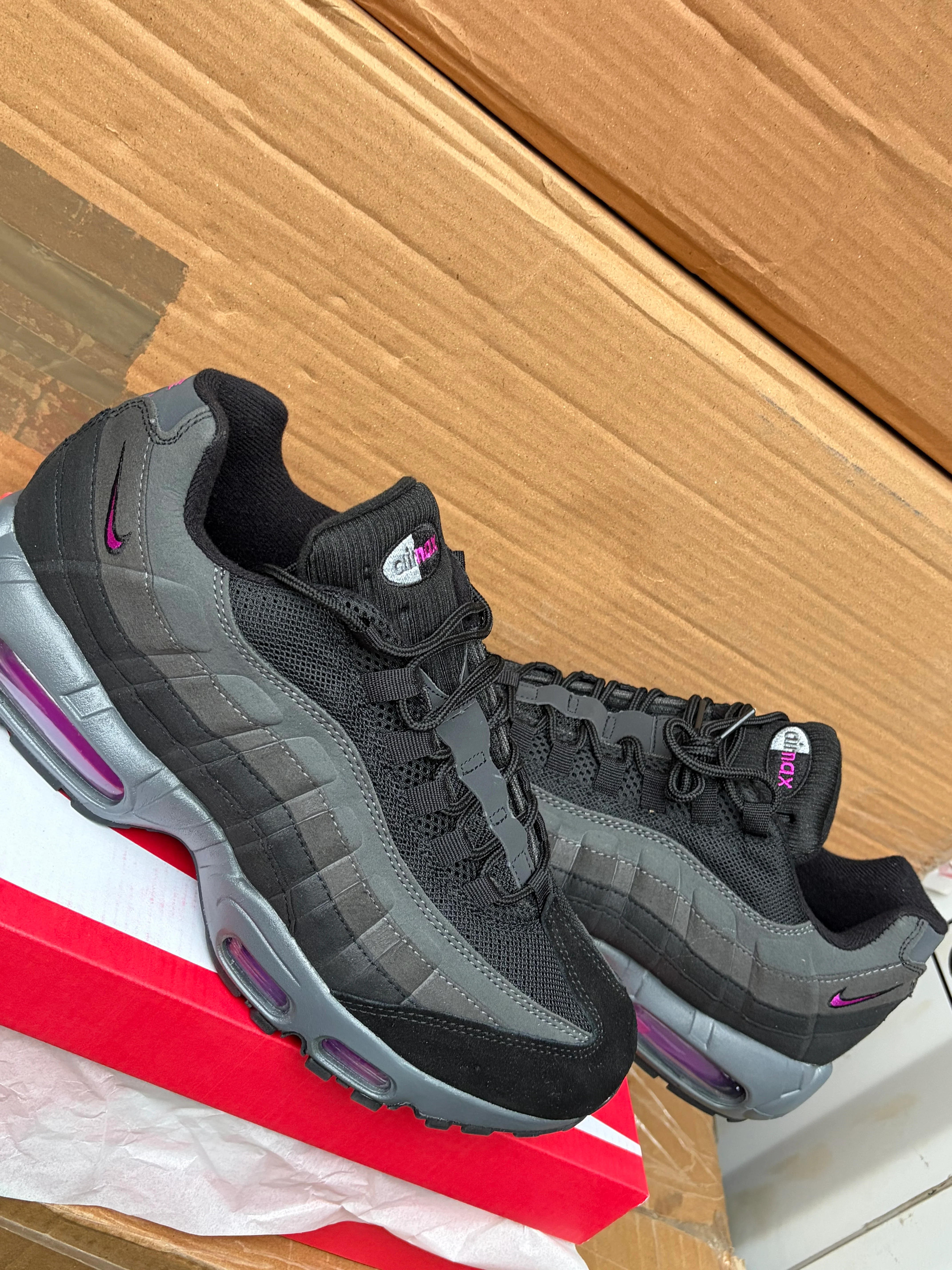 95s - Image 2